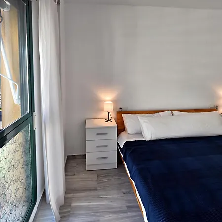 Rent4 Malaga Playa Del Bajondillo