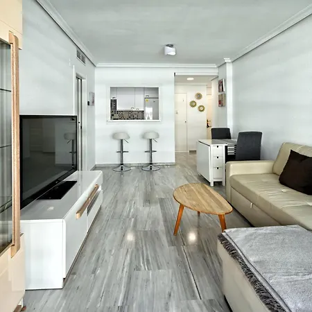 Rent4 Malaga Playa Del Bajondillo Apartament *