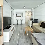 Rent4 Malaga Playa Del Bajondillo דירה *