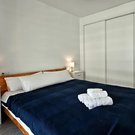 דירה Rent4 Malaga Playa Del Bajondillo *