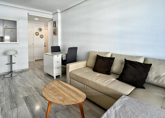 Rent4 Malaga Playa Del Bajondillo Appartement